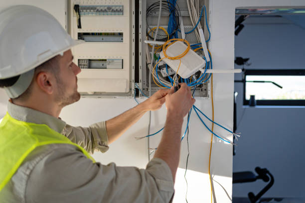 Best Residential Electrician Services  in Creve Coeur, IL